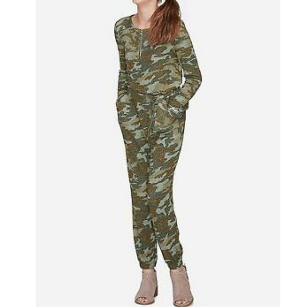 JUSTICE Girls Camo Jumpsuit Sz 6